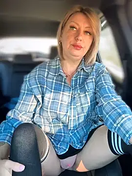 Milena-MilfaXXX online show from March 29, 2:44 am