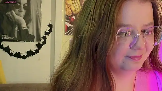 Sienna-Cow online show from November 5, 12:38 pm