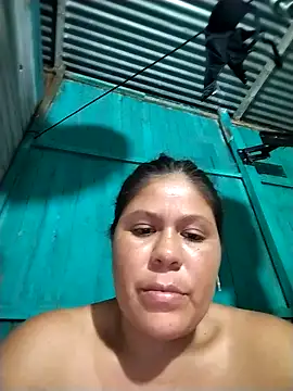 hotmom33 online show from December 20, 3:13 am