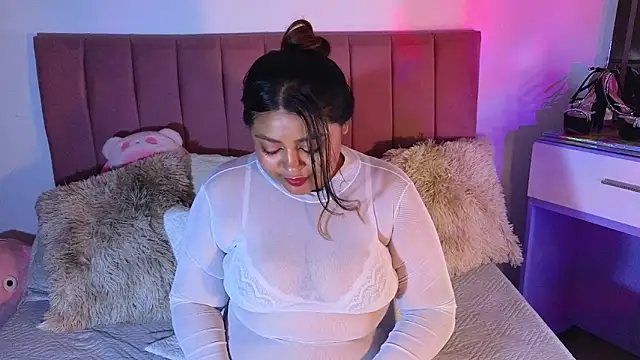 Hela Collins online show from April 23, 4:14 am