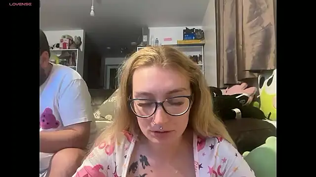 harleyblair online show from November 3, 11:37 pm