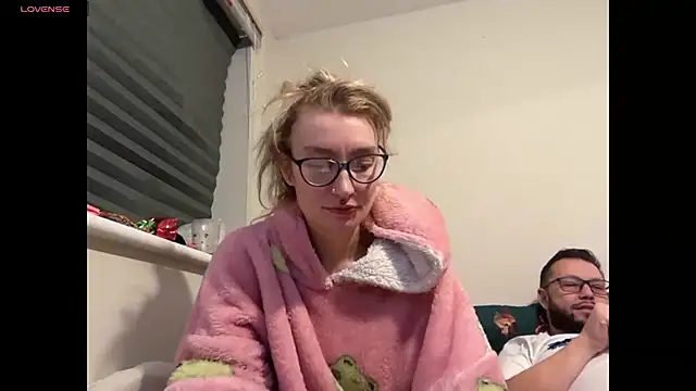 harleyblair online show from December 1, 11:10 pm