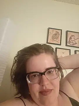 VeiledMuse online show from April 12, 1:54 am