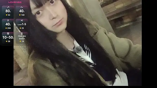 Snapshot of Mia032 chatting on February 24, 11:52 am Mia032 online show from February 24, 11:52 am