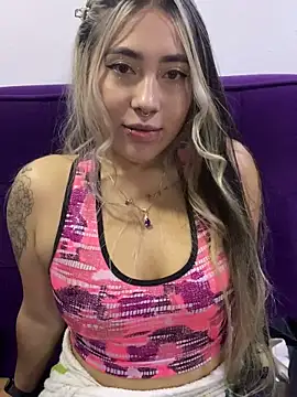  ManuVeelez online show from September 18, 3:08 am