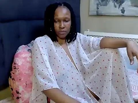 Snapshot of NaughtyMILFxox chatting on September 10, 6:13 am NaughtyMILFxox online show from September 10, 6:13 am