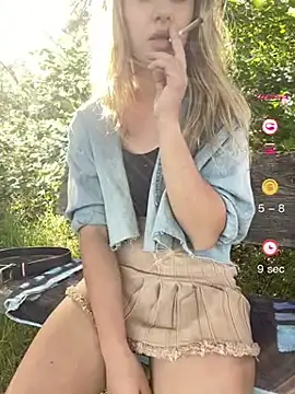 Snapshot of xfairies_experience chatting on May 29, 3:54 pm xfairies experience online show from May 29, 3:54 pm