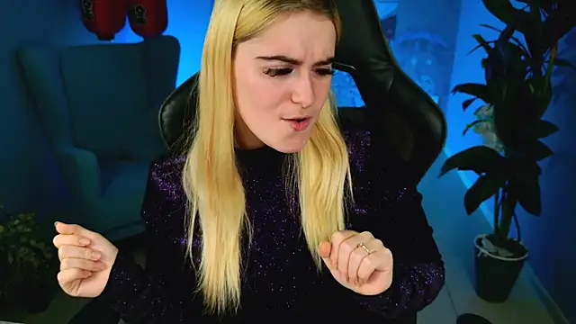 Stef Nicks online show from October 9, 10:46 am