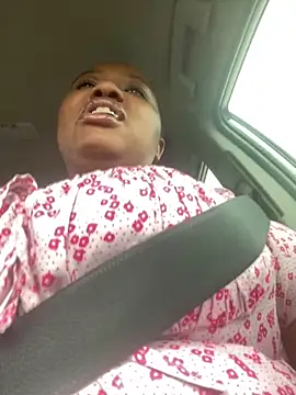 Snapshot of SEXYBOOBS21D chatting on October 29, 6:15 am SEXYBOOBS21D online show from October 29, 6:15 am