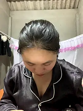 NhuFox online show from September 27, 1:05 pm