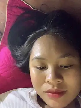 Snapshot of NhuFox chatting on December 5, 1:31 pm NhuFox online show from December 5, 1:31 pm