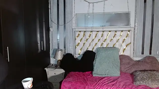 Snapshot of julieta_sweet_ chatting on September 16, 10:38 am julieta sweet  online show from September 16, 10:38 am