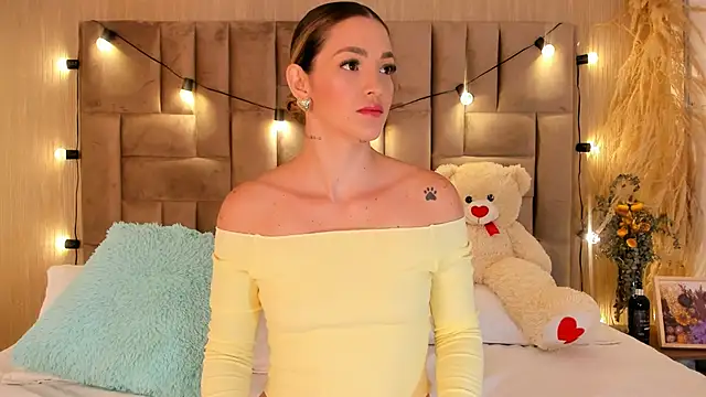 ClaradelMar online show from February 12, 10:21 am