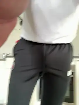 Toysboy67bi online show from April 16, 11:33 am