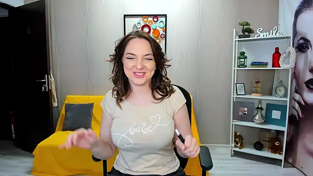 JaquelinLaurent online show from September 12, 7:47 pm