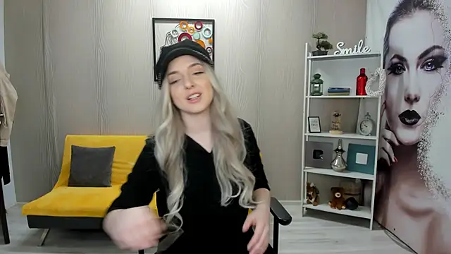 JaquelinLaurent online show from September 19, 6:52 pm