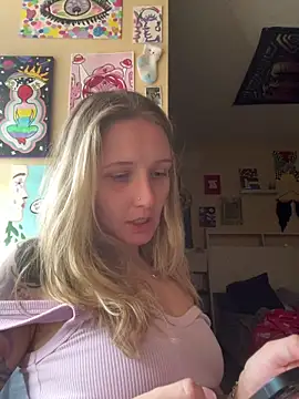 Snapshot of AutumnTides chatting on September 10, 4:18 pm AutumnTides online show from September 10, 4:18 pm