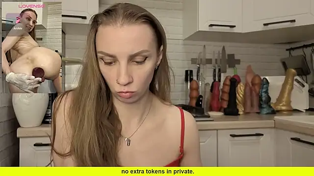 Edena  online show from April 15, 5:31 pm