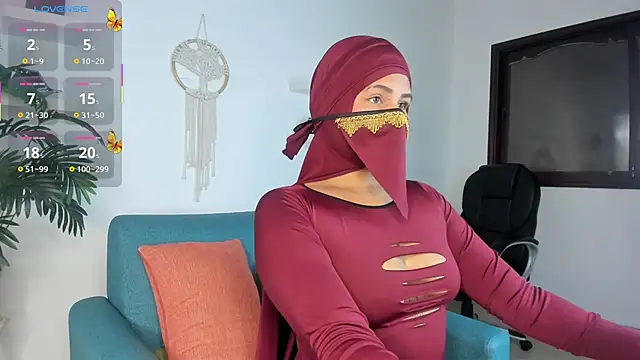 Snapshot of zali_mahamed chatting on September 25, 9:35 am zali mahamed online show from September 25, 9:35 am