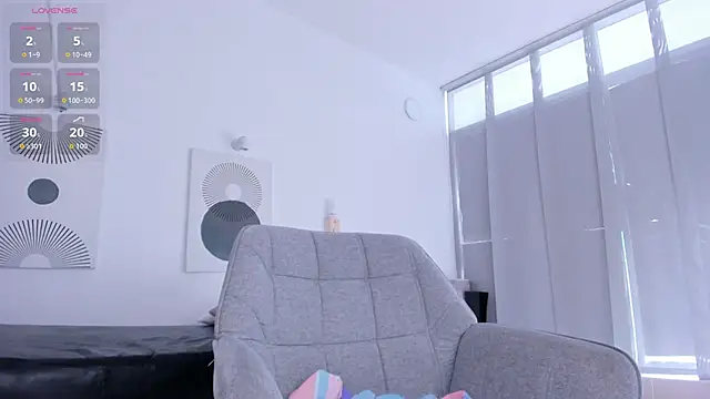 Snapshot of shaza_khalan chatting on September 26, 1:37 pm shaza khalan online show from September 26, 1:37 pm