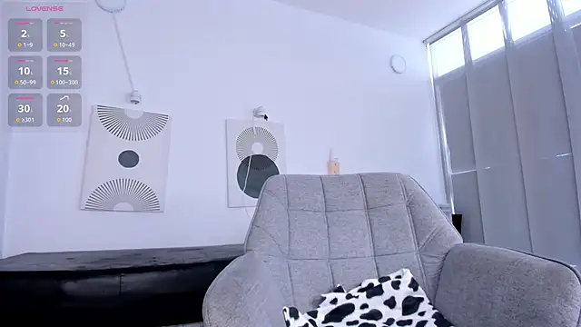 Snapshot of shaza_khalan chatting on October 10, 2:27 pm shaza khalan online show from October 10, 2:27 pm