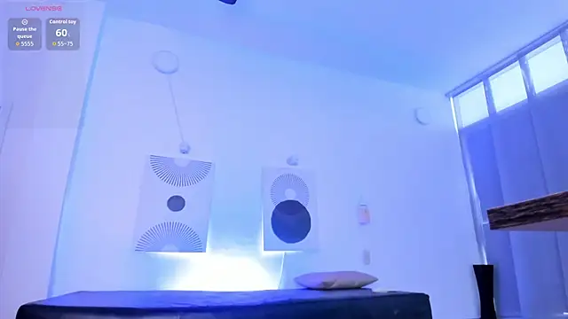 Snapshot of shaza_khalan chatting on October 16, 1:34 pm shaza khalan online show from October 16, 1:34 pm