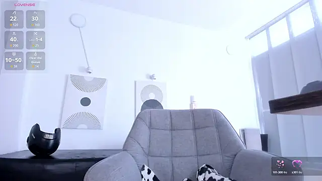 Snapshot of shaza_khalan chatting on October 21, 1:12 pm shaza khalan online show from October 21, 1:12 pm