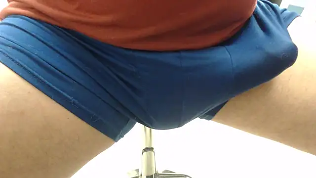 Snapshot of johnny_soles chatting on December 2, 5:52 pm johnny soles online show from December 2, 5:52 pm