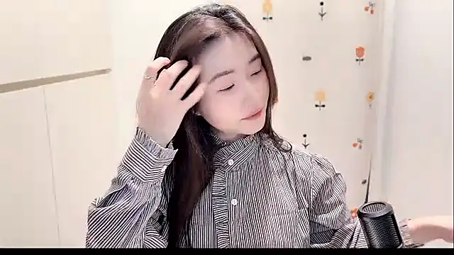 Rosalind xixi online show from November 5, 8:36 am