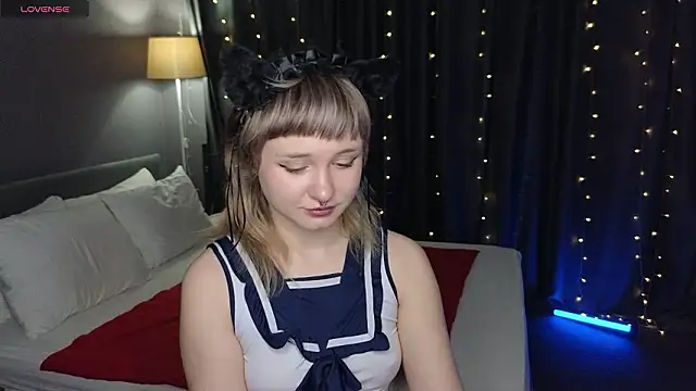 Tori Cutie online show from February 4, 12:05 am