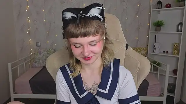 Tori Cutie online show from April 22, 12:02 am