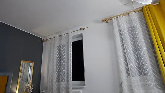 Jessica White  online show from October 7, 3:04 am