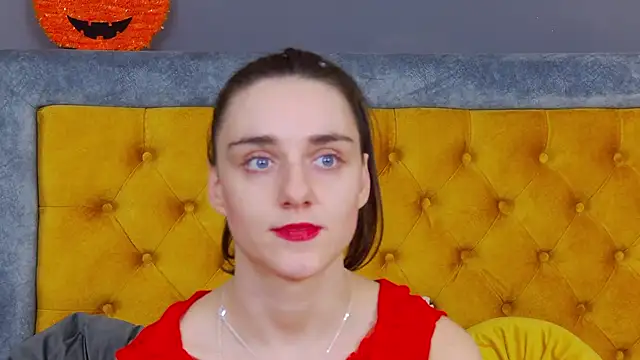 Jessica White  online show from November 18, 5:01 am