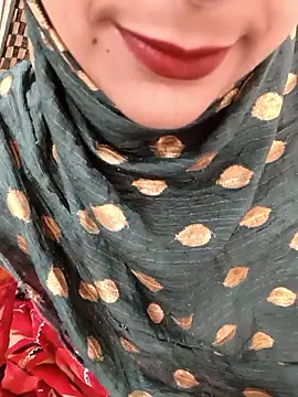 Snapshot of Indian-Aleena chatting on May 22, 6:42 am Indian-Aleena online show from May 22, 6:42 am