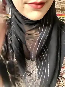 Snapshot of Indian-Aleena chatting on June 3, 2:44 pm Indian-Aleena online show from June 3, 2:44 pm