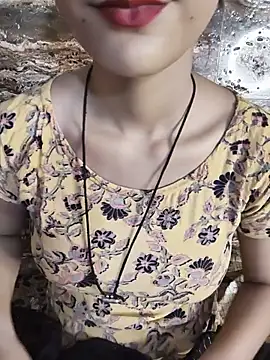 Snapshot of Indian-Aleena chatting on June 9, 5:24 pm Indian-Aleena online show from June 9, 5:24 pm