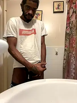 BigBDMari online show from November 9, 12:42 am