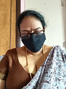 Snapshot of heera-rani chatting on September 21, 5:09 am heera-rani online show from September 21, 5:09 am