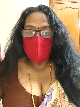 Snapshot of heera-rani chatting on October 13, 6:13 am heera-rani online show from October 13, 6:13 am