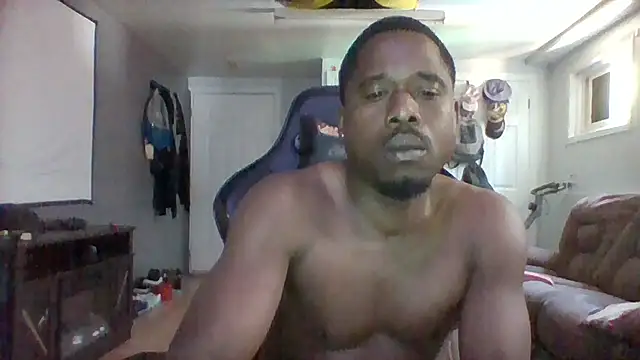 Snapshot of Dico420 chatting on June 23, 3:43 pm Dico420 online show from June 23, 3:43 pm
