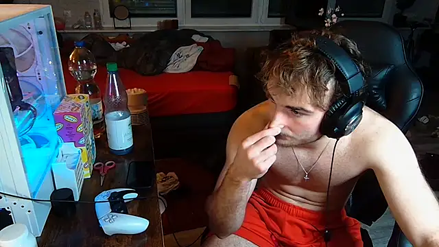 Snapshot of Rudi2007Eye chatting on September 28, 7:08 pm Rudi2007Eye online show from September 28, 7:08 pm