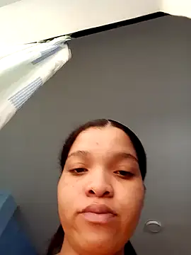 Snapshot of VictoriDior chatting on November 6, 4:41 pm VictoriDior online show from November 6, 4:41 pm