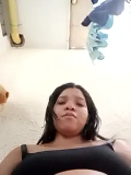 VictoriDior online show from January 9, 7:37 pm