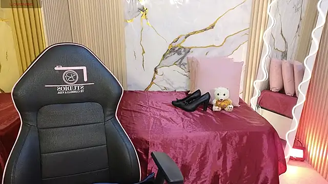 Lexy tay online show from February 19, 12:01 pm