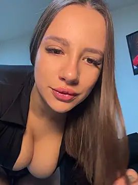 Snapshot of AlessiaaRuso1 chatting on July 15, 4:07 am AlessiaaRuso1 online show from July 15, 4:07 am