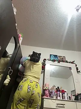 saranghae  online show from October 15, 4:01 am