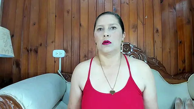 KikaDuque online show from April 21, 7:06 pm