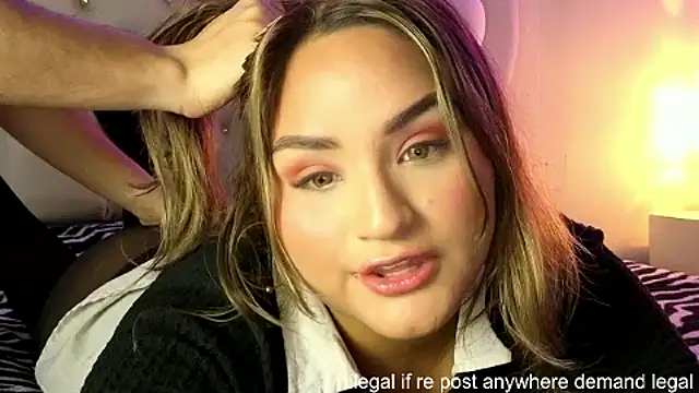 laurale phillipe online show from September 10, 6:30 pm