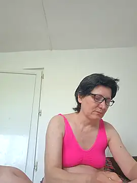 Vera Elle online show from April 22, 2:40 pm