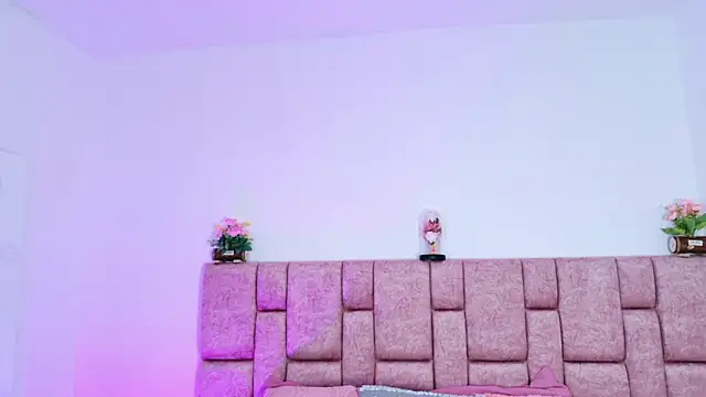 Snapshot of ScarlettLuxe chatting on November 13, 12:37 pm ScarlettLuxe online show from November 13, 12:37 pm